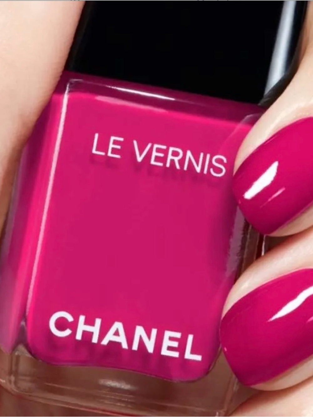 CHANEL Le Vernis Press-On Nails in 759 Energy